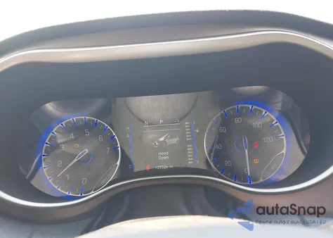 2017 Chrysler Pacifica Touring-L z USA, uszkodzony, nr VIN 2C4RC1BG0HR524555